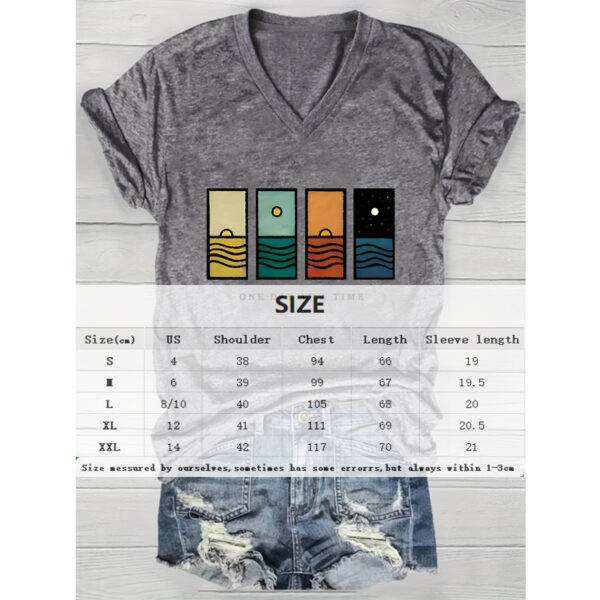 Women's Geometric Mountain & Starry Night Graphic Tee - Artistic Short Sleeve Top - Image 2