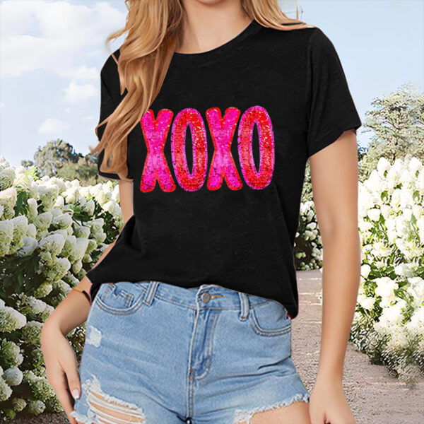 Women's 'XOXO' Letter Print T-Shirt - Casual Crew Neck Short Sleeve Tee, Soft Summer Top