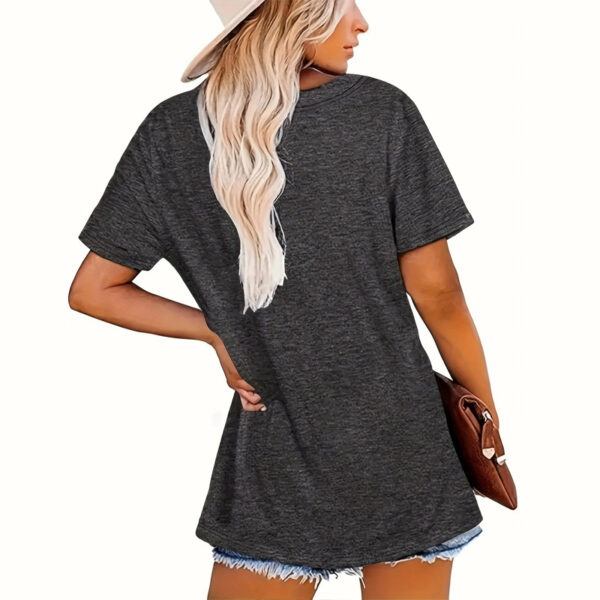 Women's 'DOG MOM' Leopard Print T-Shirt - Comfortable Crewneck Tee For Dog Lovers - Image 2